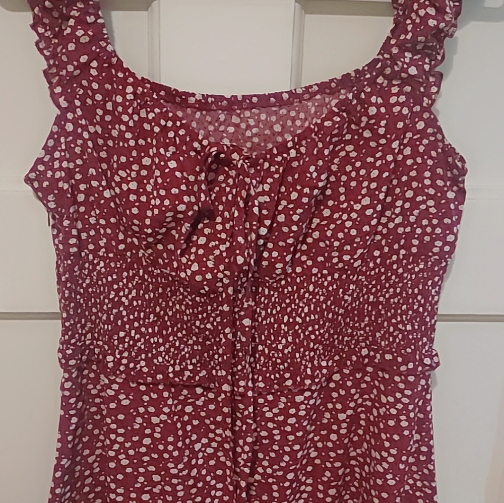 Never worn beautiful women's short dress
